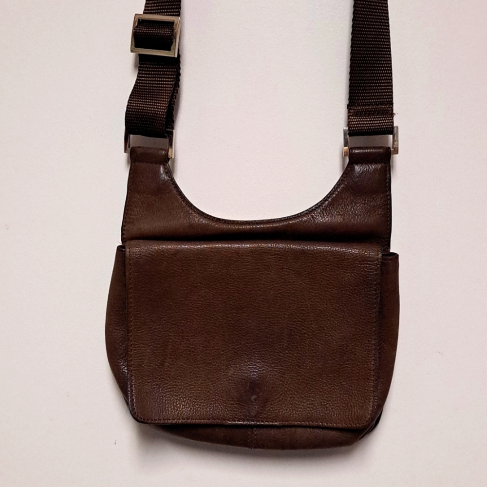 Wilsons * The Leather Experts Adjustable Crossbody Brown Leather Bag. BG220 EUC